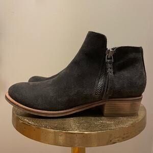 Dolce Vita Sutton Suede Ankle Boots | Gray Tassel, Stacked Heel, Size 10 EUC